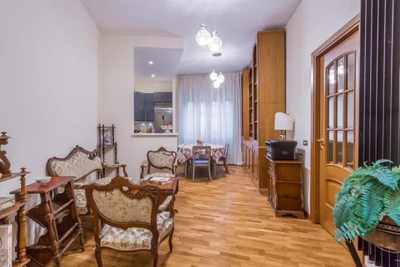 Valla18 Guesthouse Roma Esterno foto