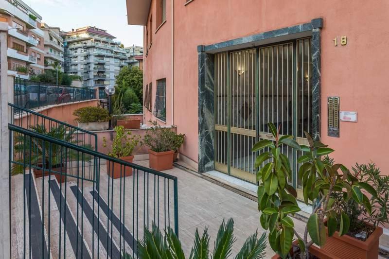 Valla18 Guesthouse Roma Esterno foto